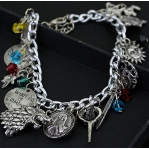 UNISEX VINTAGE GAME OF THRONES CHARM BRACELET - Picture 1 of 4